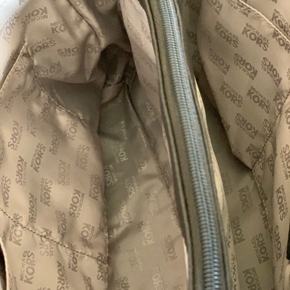 Michael Kors Handbag and Wallet Set - Picture 8 of 10